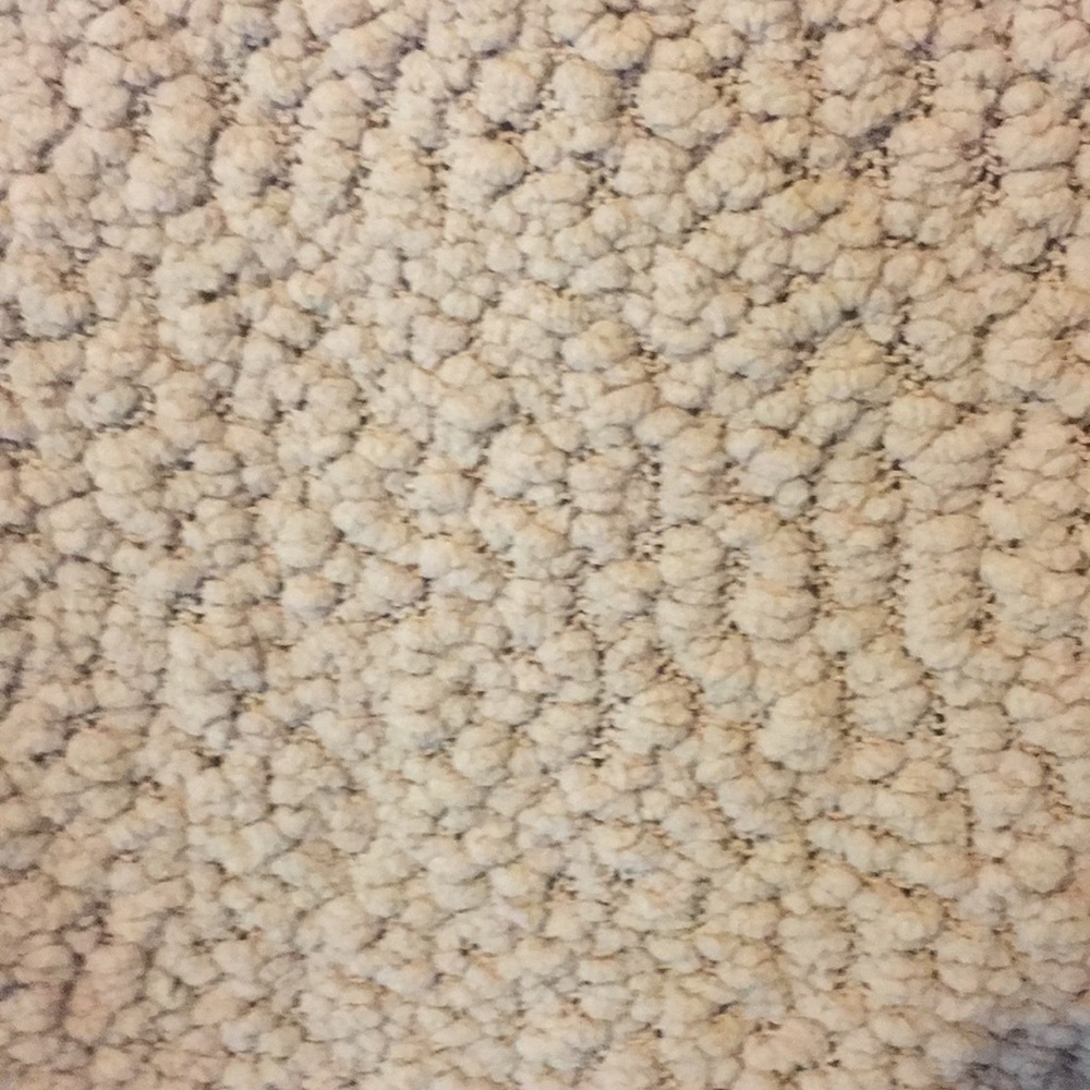 Sweater - Picture 4 of 4